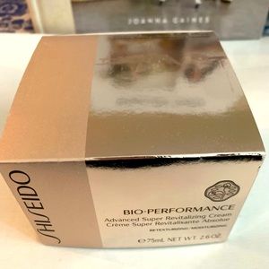 Shiseido BioPerformance Advanced Revitalizing NWT. Purchased 60 days ago